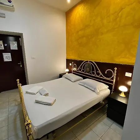 Termini 4 3* ローマ