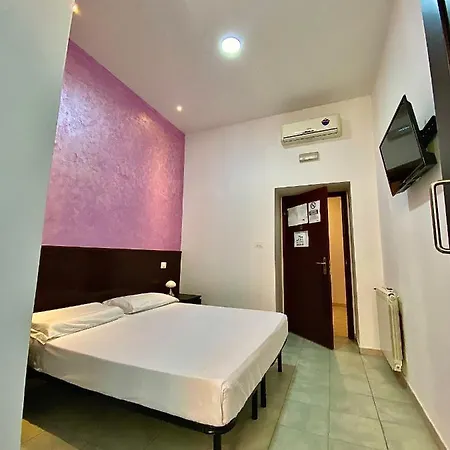 Termini 4 3* ローマ